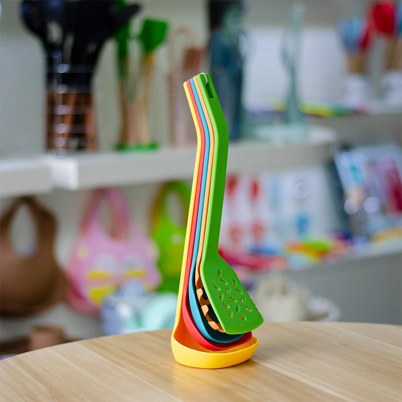 Kleur keukengerei Set