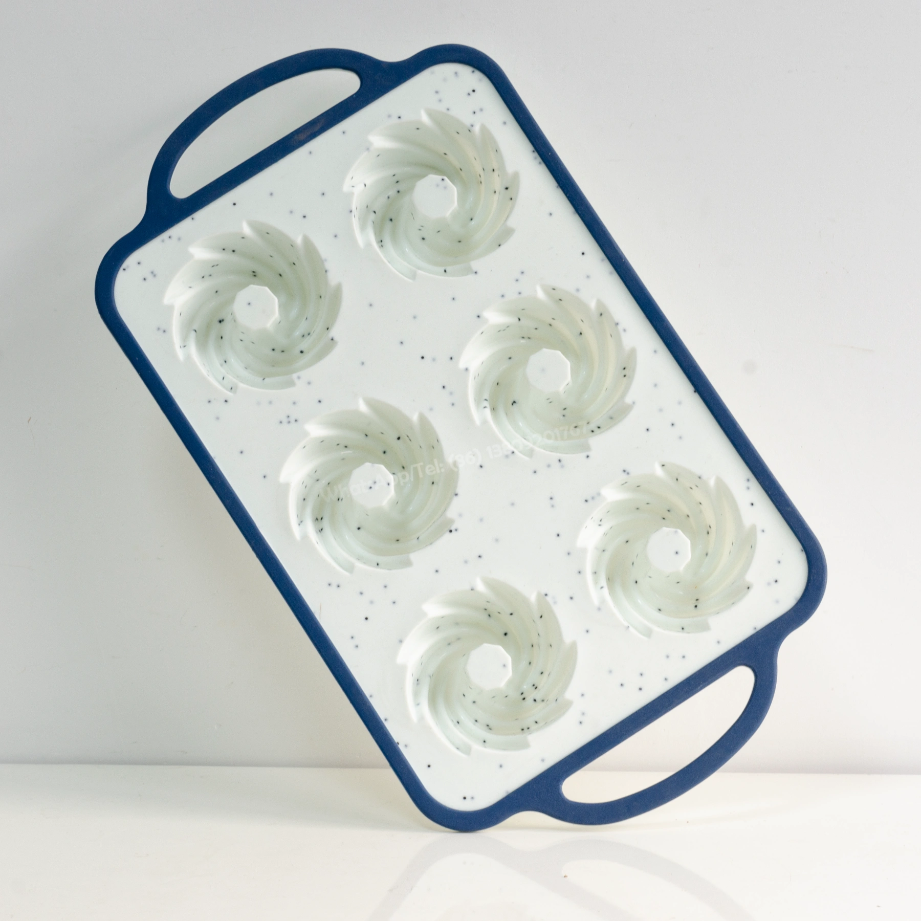 China Custom Windmill Shape Silicone Baking Mould Wholesale