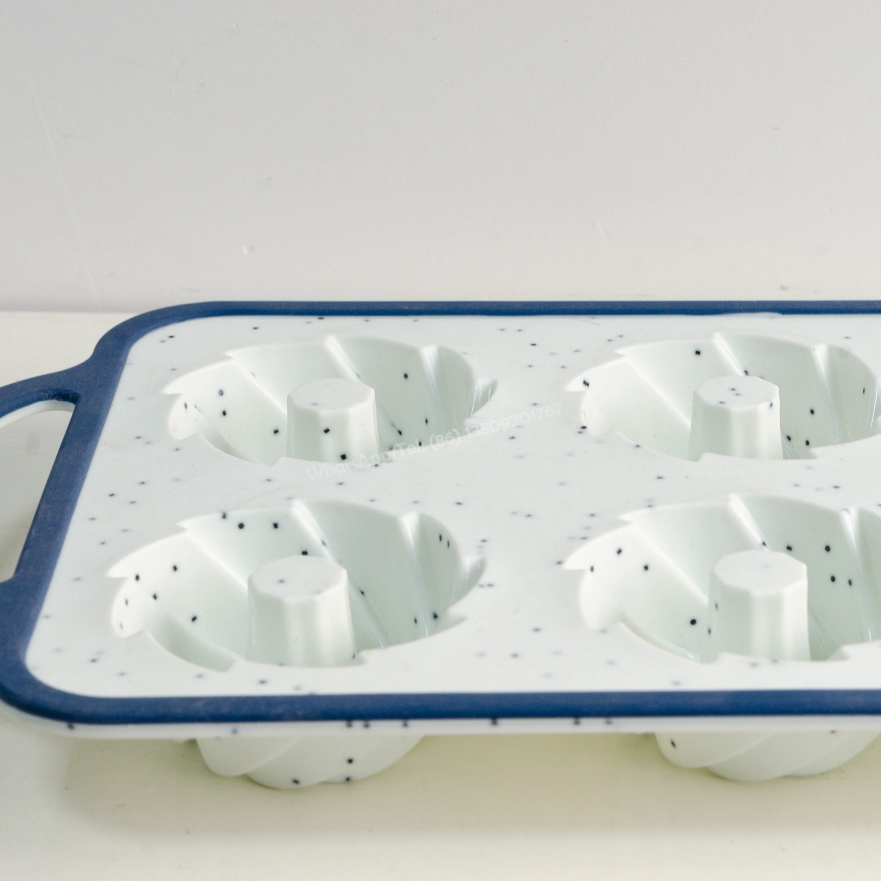 China Windmill Shape Silicone Baking Mould Factory