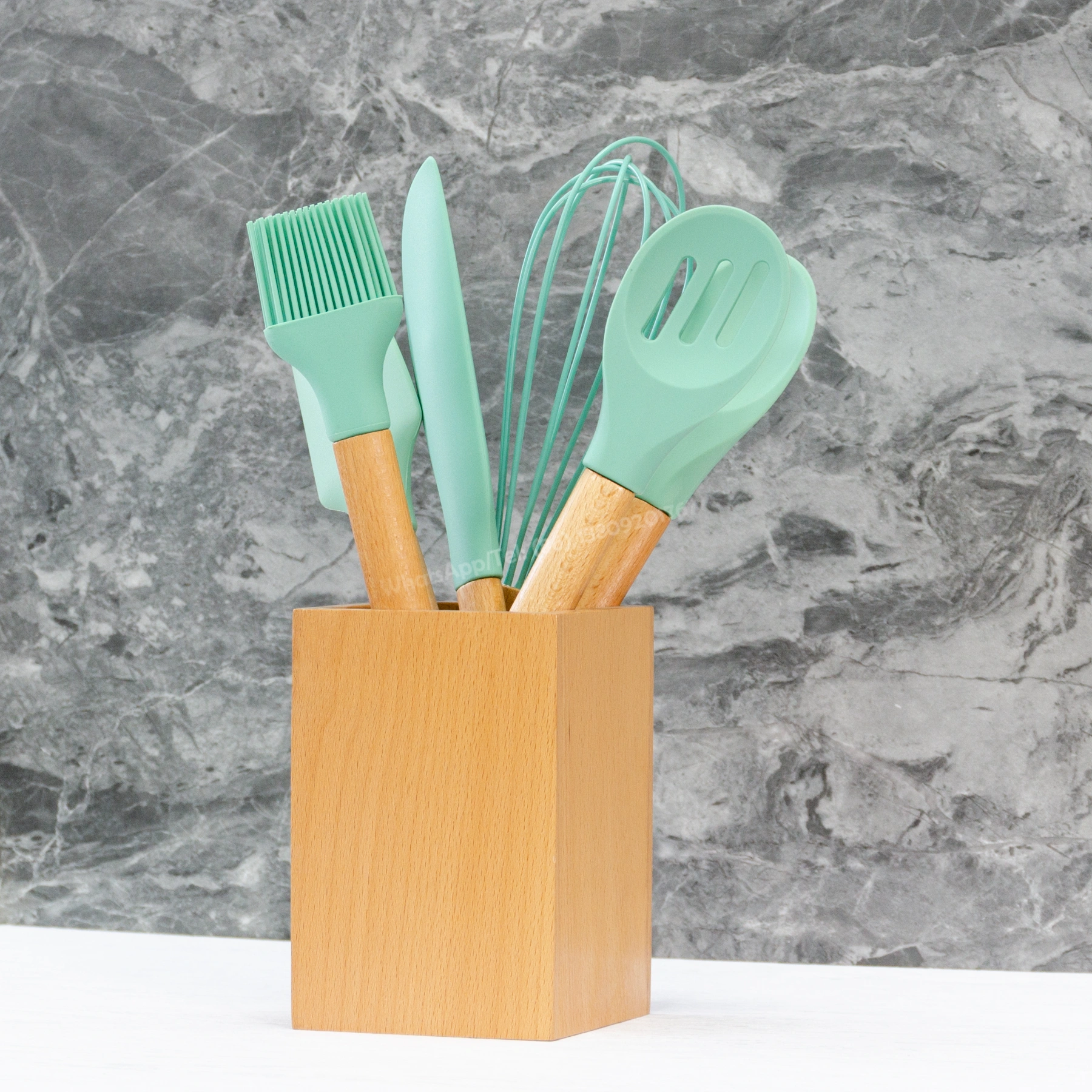 Silikon vs. Nylonmaterial für Küchengeschirr individuell gestalten