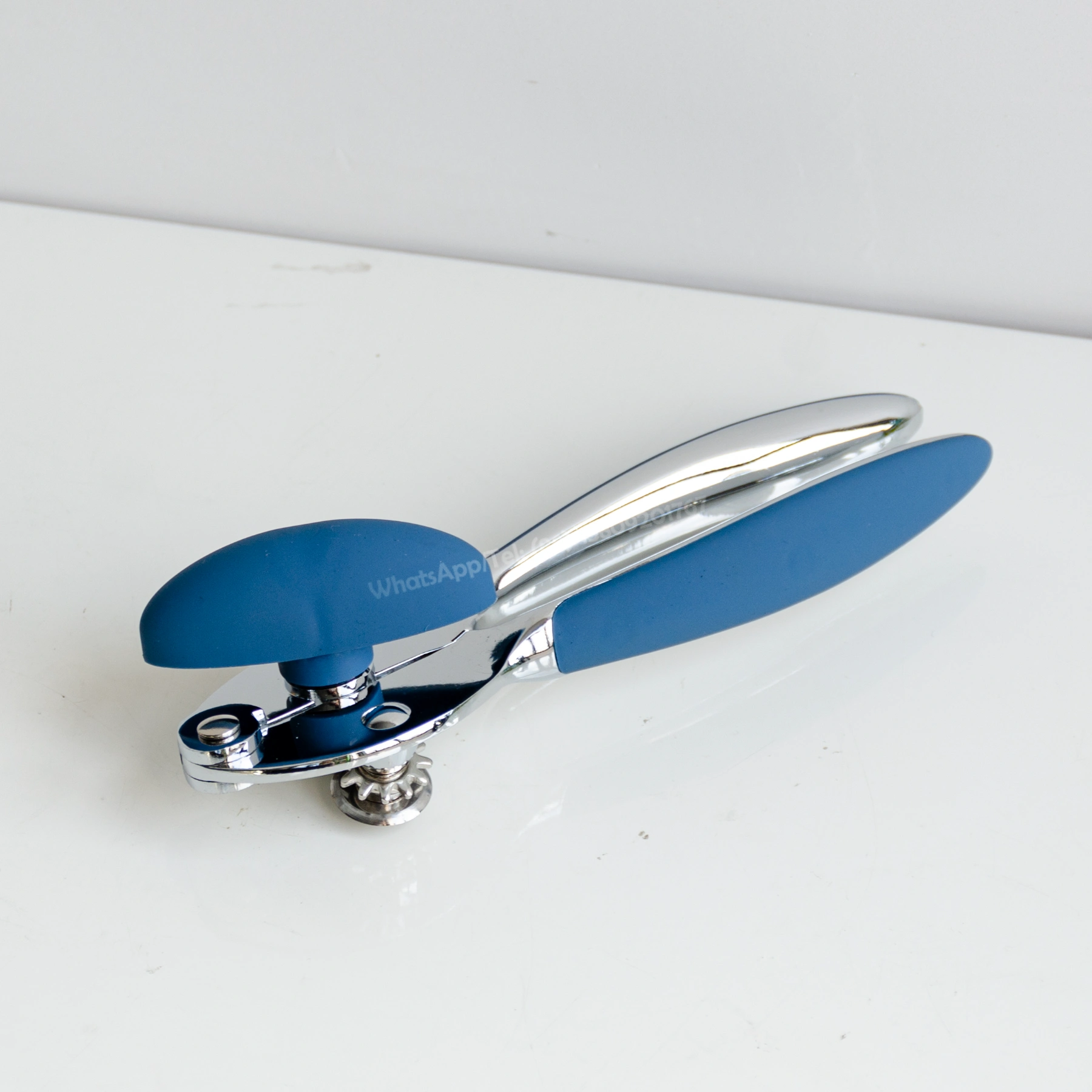 中国のキッチン用品サプライヤーから缶切りのカスタムバルク卸売りを調達